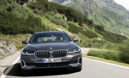 2021 BMW 5 Series Touring Front Wallpapers 450x275 (2)