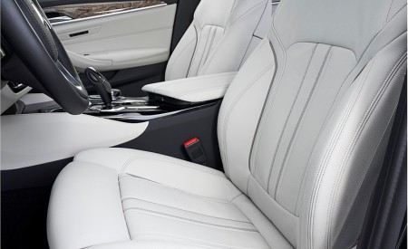 2021 BMW 5 Series Touring Interior Front Seats Wallpapers 450x275 (100)