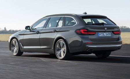 2021 BMW 5 Series Touring Rear Three-Quarter Wallpapers 450x275 (12)