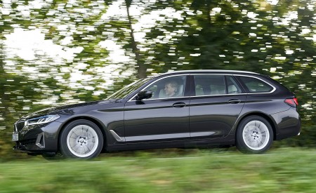 2021 BMW 5 Series Touring Side Wallpapers  450x275 (57)