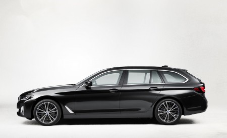 2021 BMW 5 Series Touring Side Wallpapers 450x275 (21)