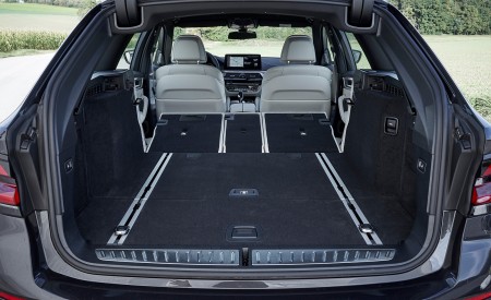 2021 BMW 5 Series Touring Trunk Wallpapers  450x275 (102)