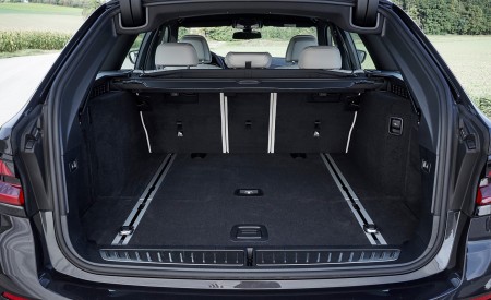 2021 BMW 5 Series Touring Trunk Wallpapers  450x275 (105)