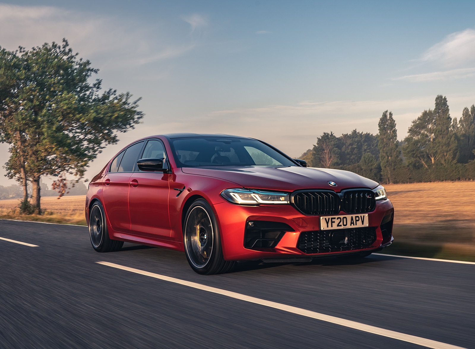 2021 BMW M5 Competition (UK-Spec) Front Three-Quarter Wallpapers  (1)