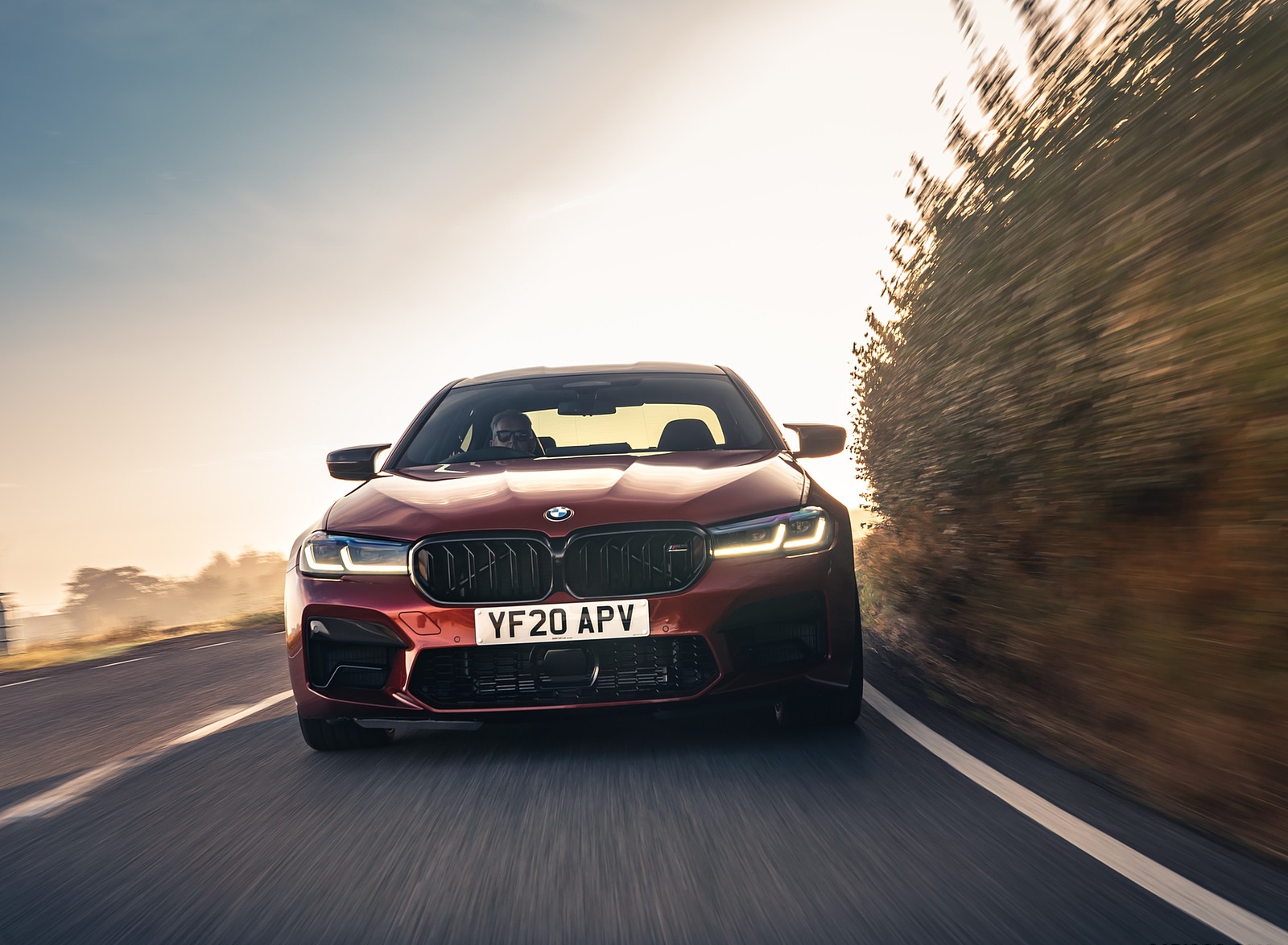 2021 BMW M5 Competition (UK-Spec) Front Wallpapers  (12)