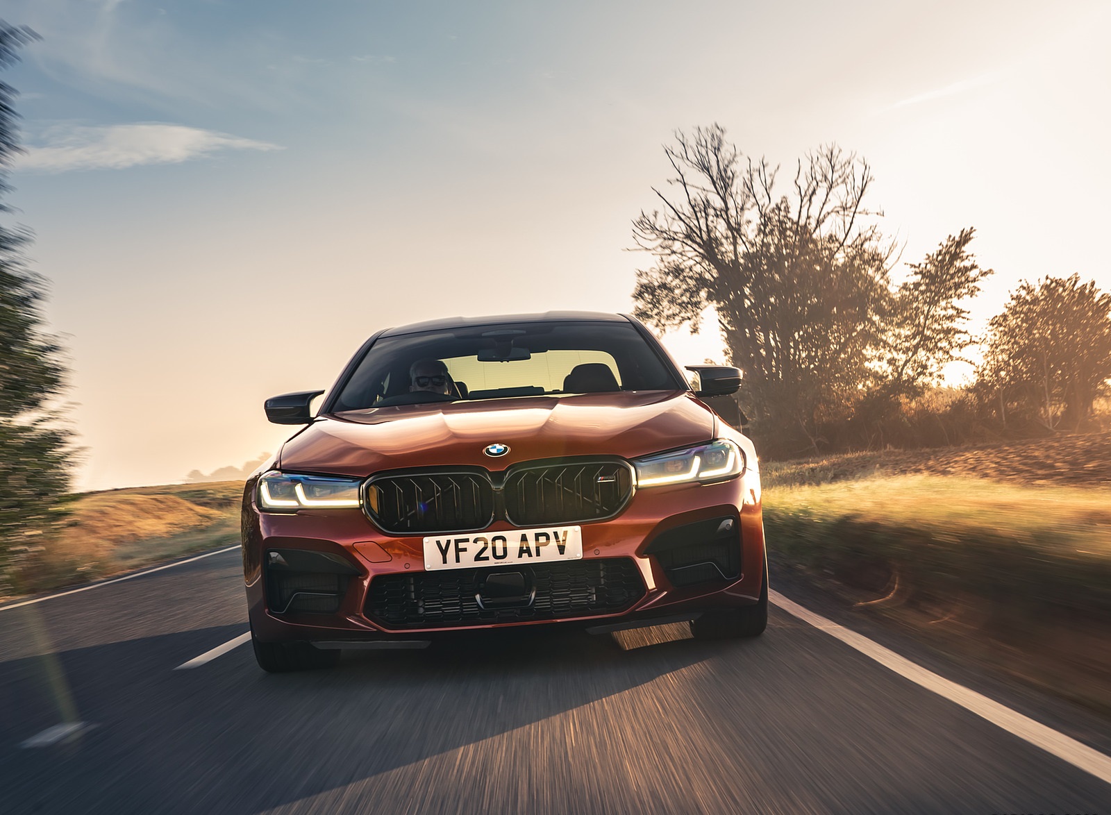 2021 BMW M5 Competition (UK-Spec) Front Wallpapers (13)