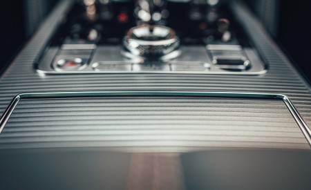 2021 Bentley Flying Spur V8 Central Console Wallpapers 450x275 (89)