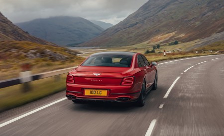 2021 Bentley Flying Spur V8 Rear Three-Quarter Wallpapers 450x275 (10)