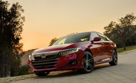 2021 Honda Accord Hybrid Front Three-Quarter Wallpapers  450x275 (6)
