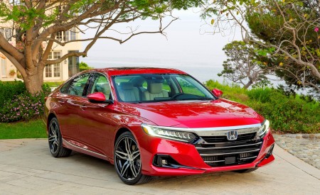 2021 Honda Accord Hybrid Front Three-Quarter Wallpapers 450x275 (7)