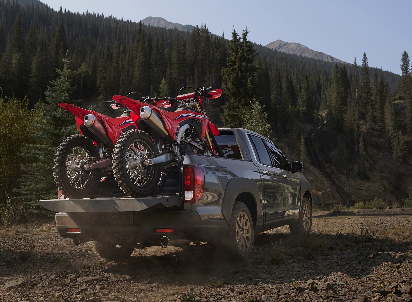 2021 Honda Ridgeline Rear Three-Quarter Wallpapers (12)