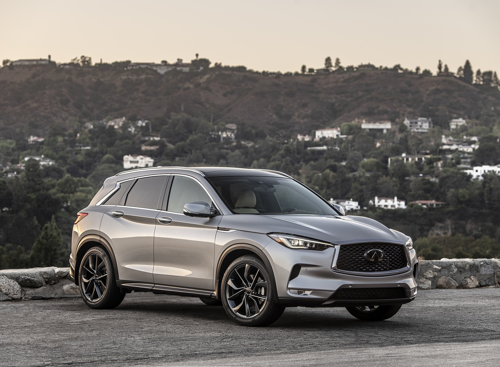 2021 Infiniti QX50 Front Three-Quarter Wallpapers  #7 of 47