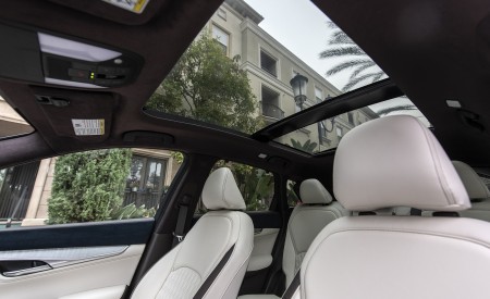 2021 Infiniti QX50 Panoramic Roof Wallpapers 450x275 (47)