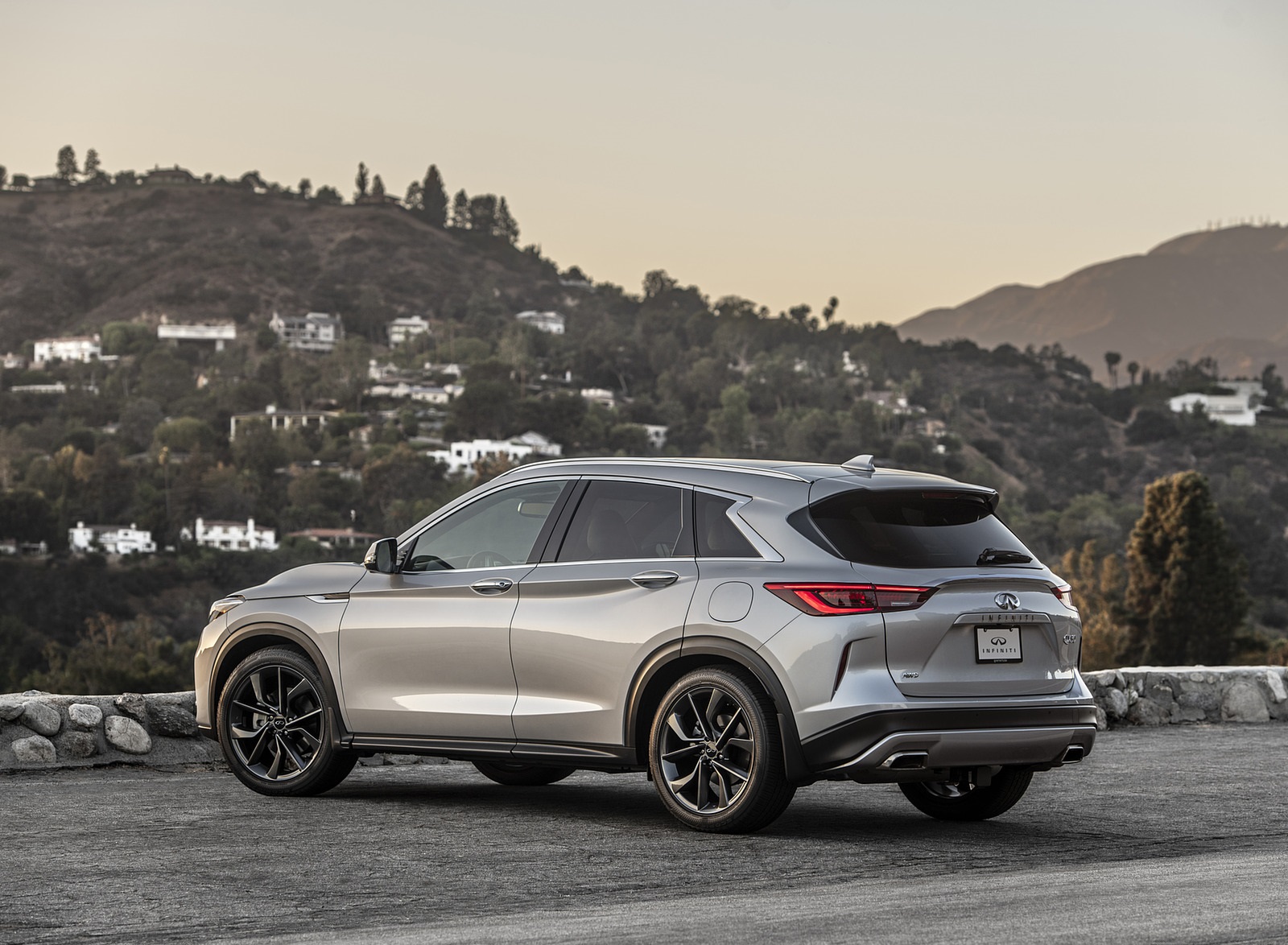 2021 Infiniti QX50 Rear Three-Quarter Wallpapers  #10 of 47