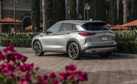 2021 Infiniti QX50 Rear Three-Quarter Wallpapers 450x275 (4)