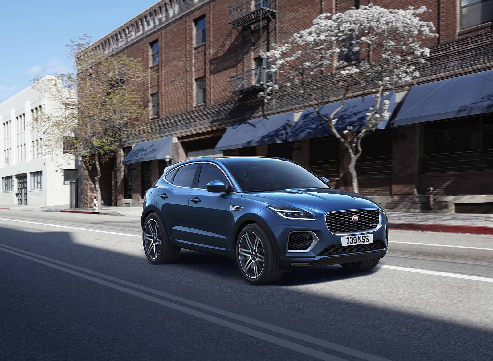 2021 Jaguar E-PACE Front Three-Quarter Wallpapers  (15)