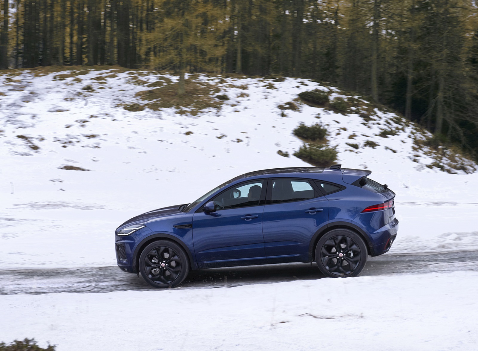 2021 Jaguar E-PACE Side Wallpapers (13)