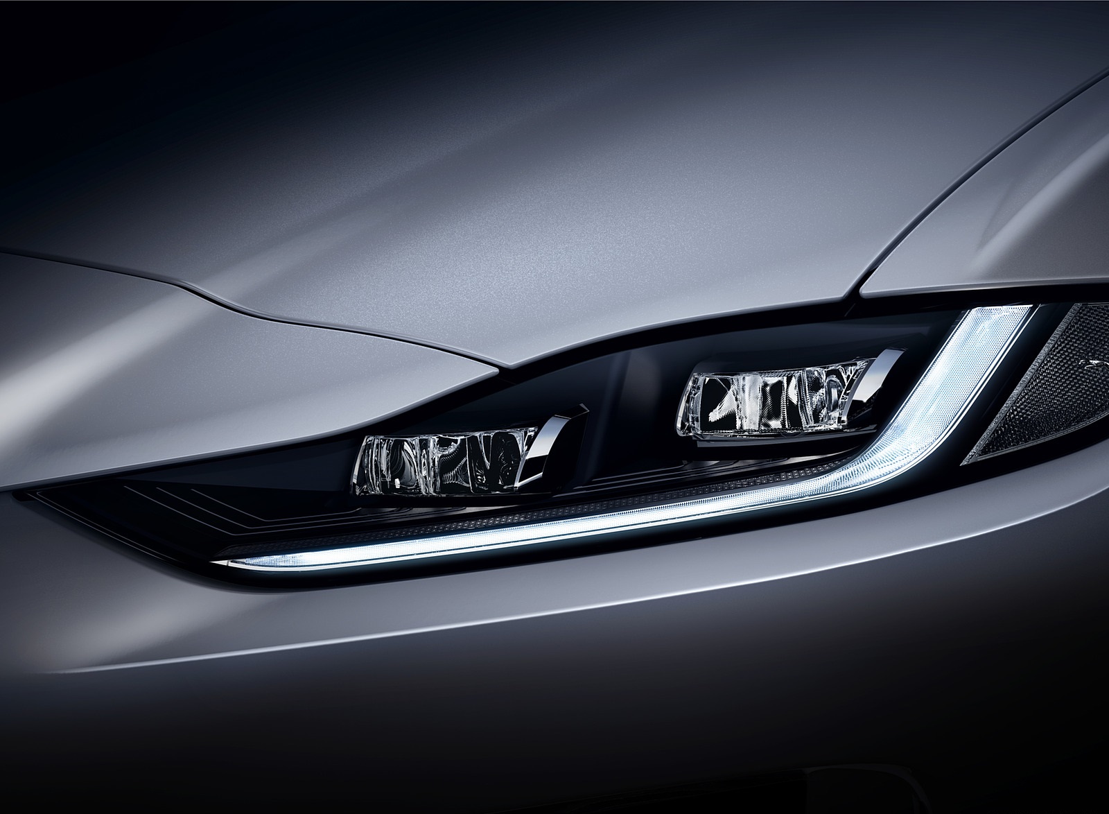 2021 Jaguar XE Headlight Wallpapers (15)