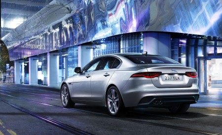 2021 Jaguar XE Rear Three-Quarter Wallpapers 450x275 (4)