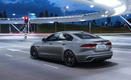 2021 Jaguar XE Rear Three-Quarter Wallpapers 450x275 (2)