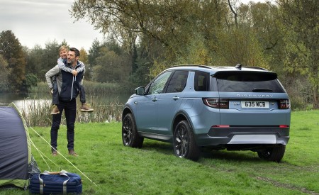 2021 Land Rover Discovery Sport P300e PHEV Rear Three-Quarter Wallpapers 450x275 (10)