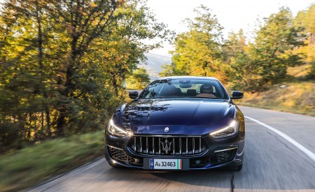 2021 Maserati Ghibli SQ4 GranLusso Front Wallpapers 450x275 (5)