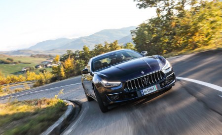 2021 Maserati Ghibli SQ4 GranLusso Front Wallpapers  450x275 (6)