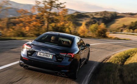 2021 Maserati Ghibli SQ4 GranLusso Rear Wallpapers 450x275 (8)