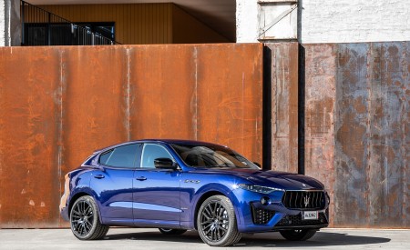 2021 Maserati Levante GranSport Front Three-Quarter Wallpapers 450x275 (9)
