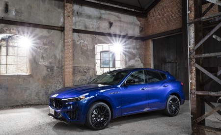 2021 Maserati Levante GranSport Front Three-Quarter Wallpapers 450x275 (18)