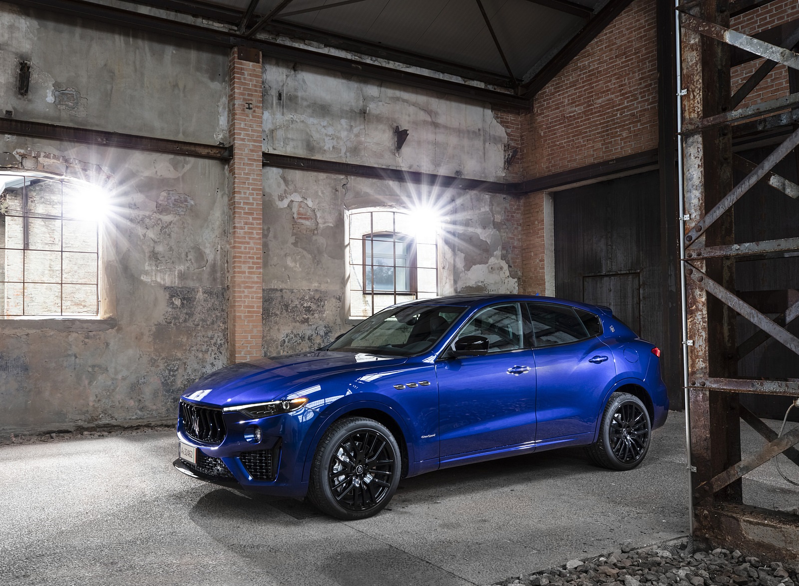 2021 Maserati Levante GranSport Front Three-Quarter Wallpapers #18 of 25