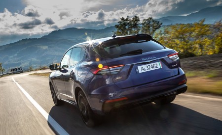2021 Maserati Levante GranSport Rear Three-Quarter Wallpapers 450x275 (3)
