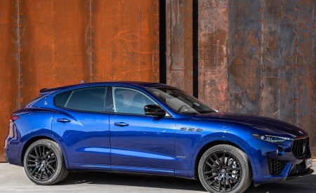 2021 Maserati Levante GranSport Side Wallpapers 450x275 (14)