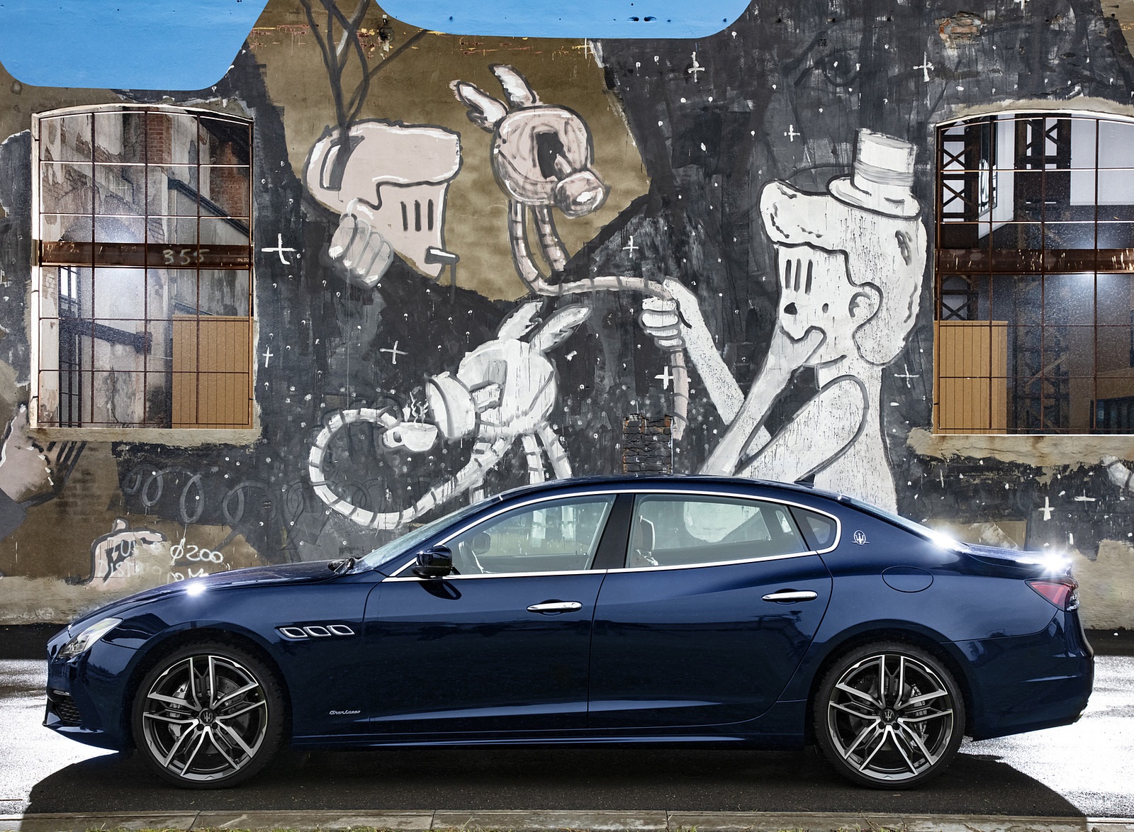 2021 Maserati Quattroporte SQ4 GranLusso Side Wallpapers (14)