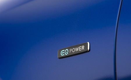 2021 Mercedes-Benz GLC 300 e Plug-In Hybrid (UK-Spec) Badge Wallpapers 450x275 (56)