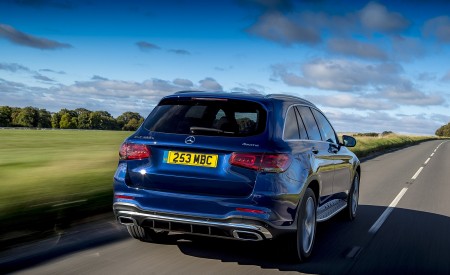 2021 Mercedes-Benz GLC 300 e Plug-In Hybrid (UK-Spec) Rear Wallpapers  450x275 (13)