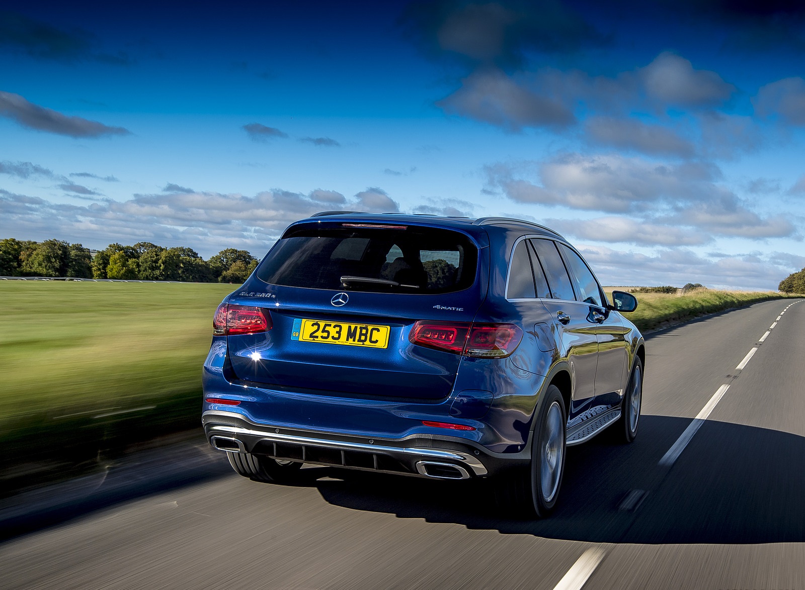 2021 Mercedes-Benz GLC 300 e Plug-In Hybrid (UK-Spec) Rear Wallpapers  (13)