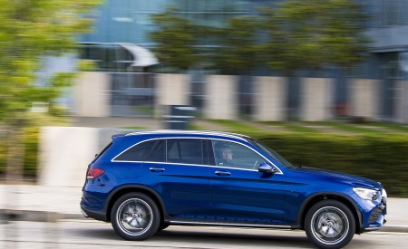 2021 Mercedes-Benz GLC 300 e Plug-In Hybrid (UK-Spec) Side Wallpapers  450x275 (35)