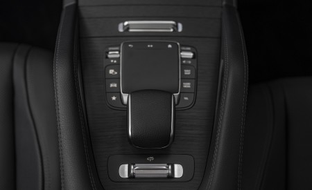 2021 Mercedes-Benz GLE Coupé 400d (UK-Spec) Central Console Wallpapers 450x275 (77)