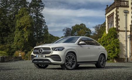 2021 Mercedes-Benz GLE Coupé 400d (UK-Spec) Front Three-Quarter Wallpapers 450x275 (42)