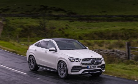 2021 Mercedes-Benz GLE Coupé 400d (UK-Spec) Front Three-Quarter Wallpapers 450x275 (2)