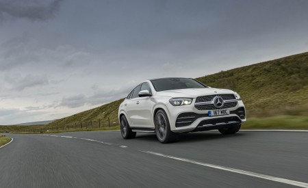 2021 Mercedes-Benz GLE Coupé 400d (UK-Spec) Front Three-Quarter Wallpapers 450x275 (12)
