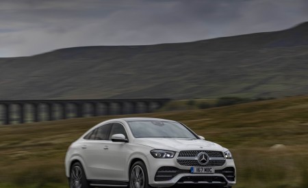 2021 Mercedes-Benz GLE Coupé 400d (UK-Spec) Front Three-Quarter Wallpapers 450x275 (26)
