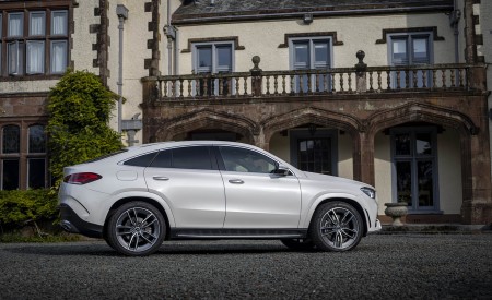 2021 Mercedes-Benz GLE Coupé 400d (UK-Spec) Side Wallpapers  450x275 (52)