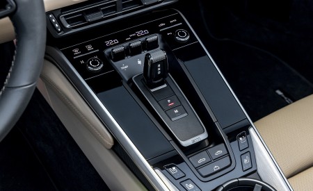 2021 Porsche 911 Turbo Cabrio (Color: Night Blue Metallic) Central Console Wallpapers 450x275 (20)