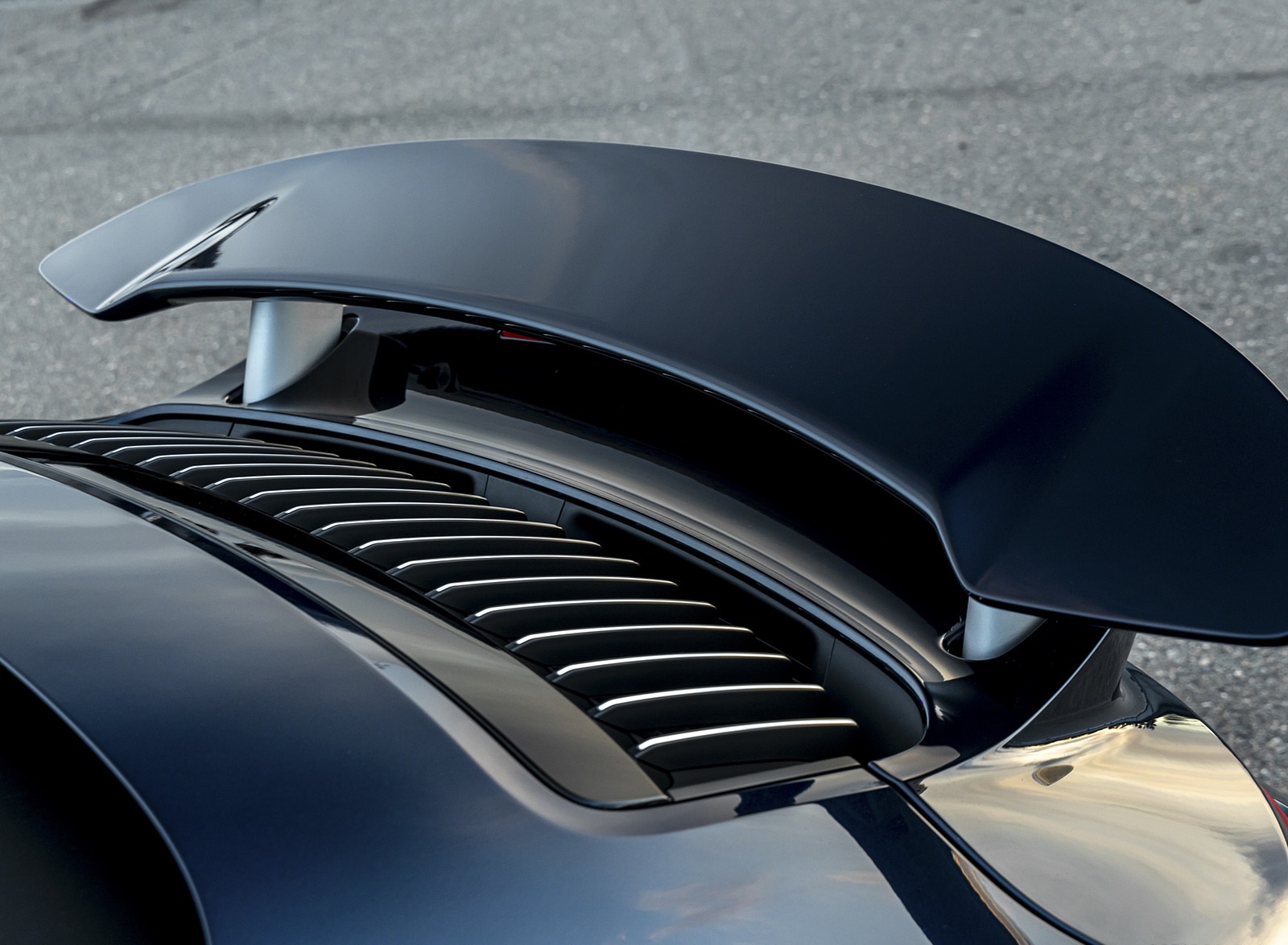 2021 Porsche 911 Turbo Cabrio (Color: Night Blue Metallic) Spoiler Wallpapers (13)