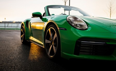 2021 Porsche 911 Turbo Cabrio (Color: Python Green) Detail Wallpapers 450x275 (40)