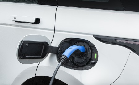 2021 Range Rover Evoque P300e PHEV Charging Wallpapers 450x275 (45)