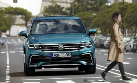 2021 Volkswagen Tiguan Front Wallpapers 450x275 (26)