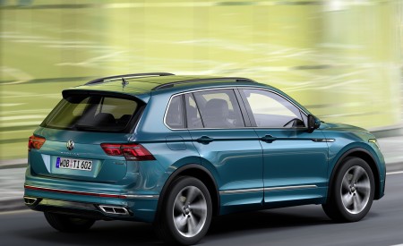 2021 Volkswagen Tiguan Rear Three-Quarter Wallpapers 450x275 (27)